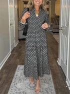 Elegant Diamond Print V-Neck Maxi Dress