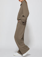 #khaki