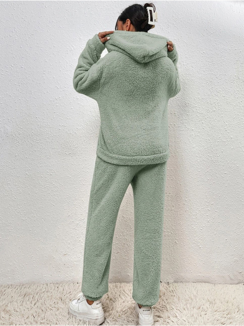 #palegreen